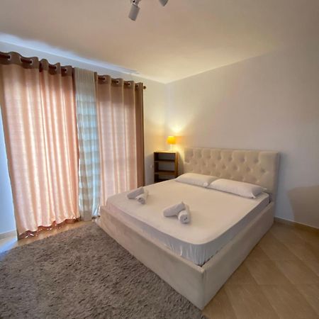 Myslym Shyri Studio 2 Tirana Exterior foto